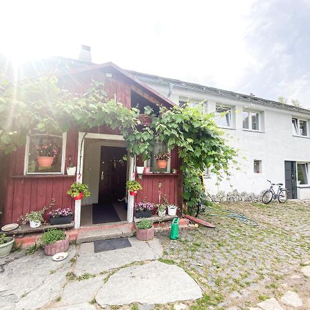 Pokoje Goscinne Izeria Kamien  Eksteriør bilde